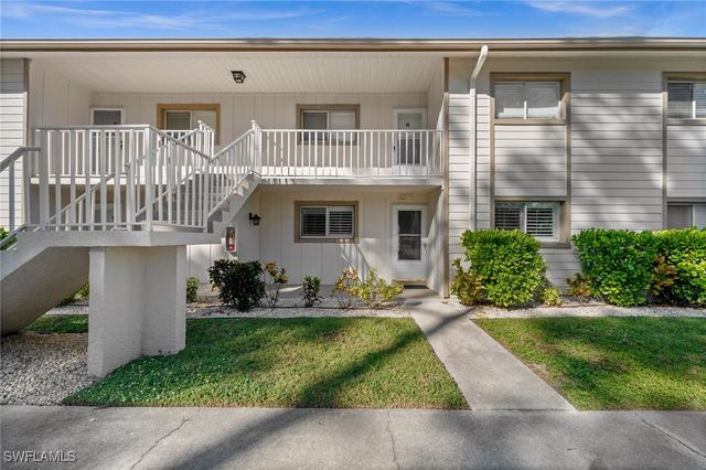 2346 Naples Trace CIR 2, Naples, FL 34109