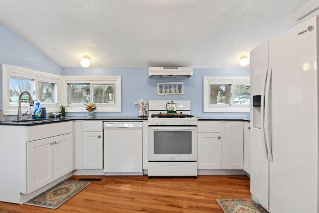 5749 Grandview Boulevard, Mound, MN 55364