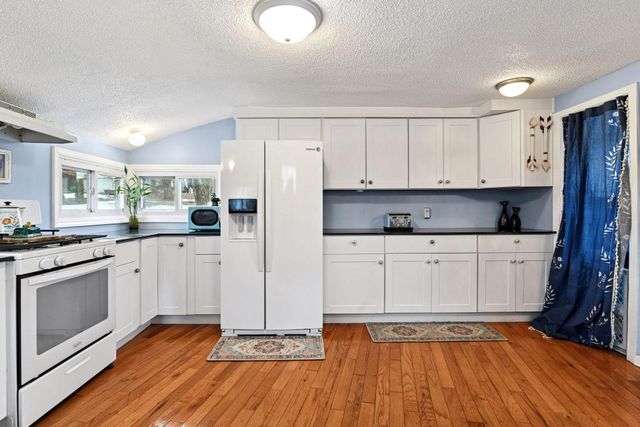 5749 Grandview Boulevard, Mound, MN 55364