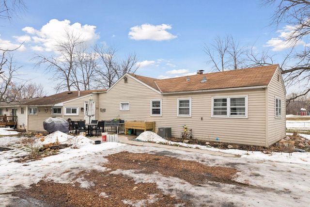 5749 Grandview Boulevard, Mound, MN 55364