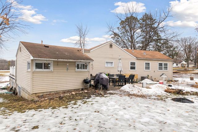 5749 Grandview Boulevard, Mound, MN 55364