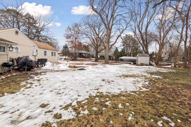 5749 Grandview Boulevard, Mound, MN 55364