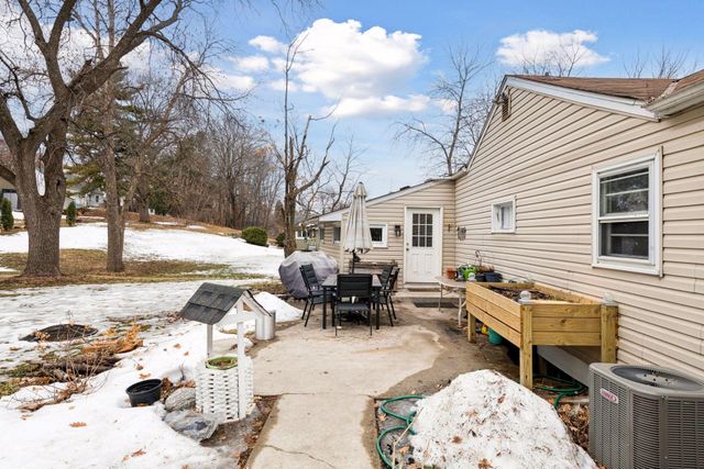 5749 Grandview Boulevard, Mound, MN 55364