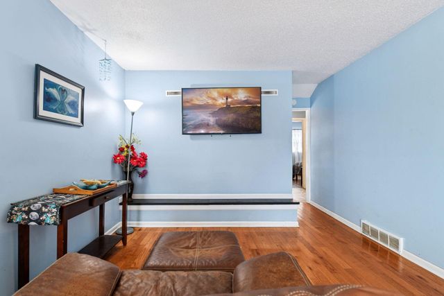 5749 Grandview Boulevard, Mound, MN 55364