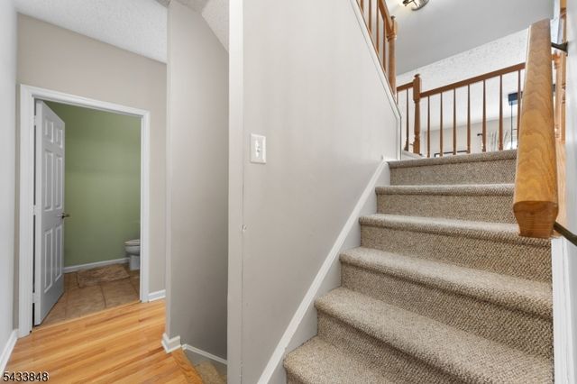 65 Hancock Dr, Morris Twp., NJ 07960