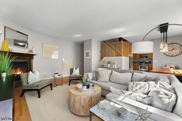 65 Hancock Dr, Morris Twp., NJ 07960