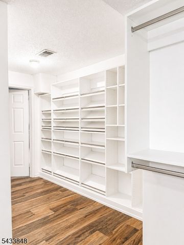 65 Hancock Dr, Morris Twp., NJ 07960