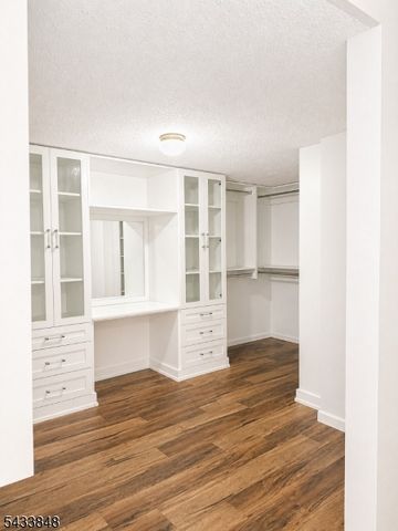 65 Hancock Dr, Morris Twp., NJ 07960