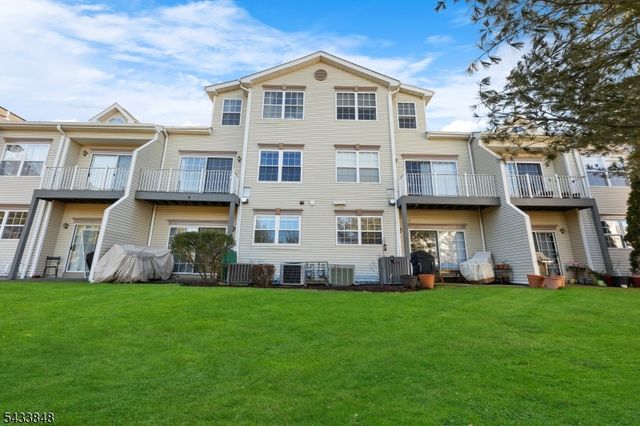 65 Hancock Dr, Morris Twp., NJ 07960