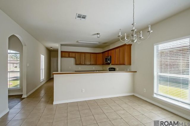 26267 Avoyelles Ave, Denham Springs, LA 70726