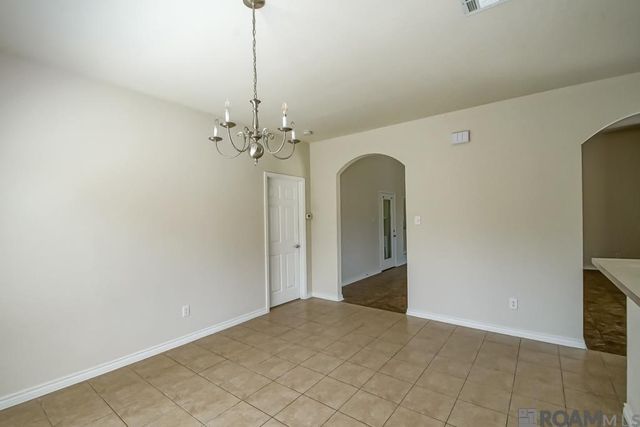 26267 Avoyelles Ave, Denham Springs, LA 70726