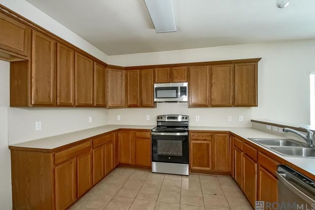 26267 Avoyelles Ave, Denham Springs, LA 70726