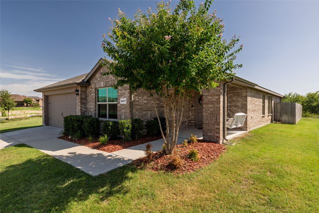 9417 Fox Hill Drive, Fort Worth, TX 76131