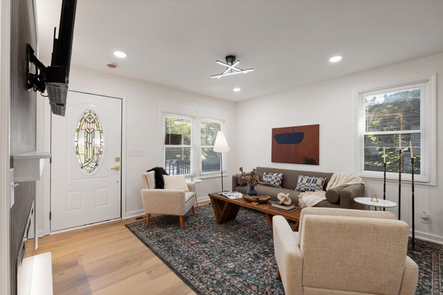 2503 Allenwood Dr, Nashville, TN 37207