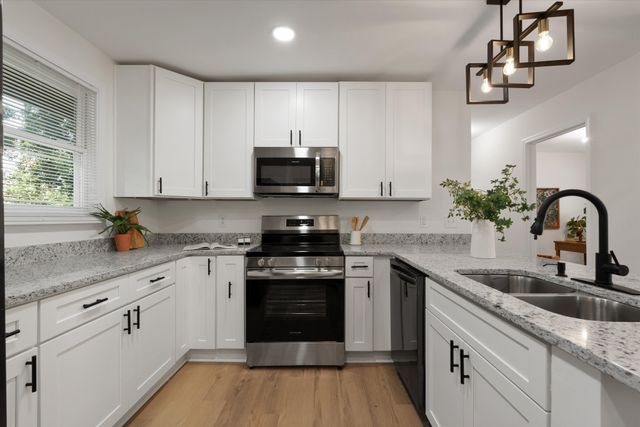 2503 Allenwood Dr, Nashville, TN 37207