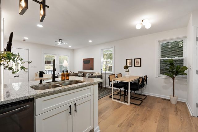 2503 Allenwood Dr, Nashville, TN 37207