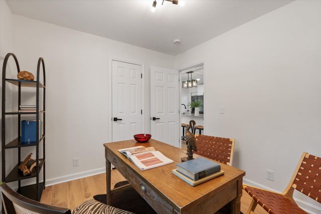 2503 Allenwood Dr, Nashville, TN 37207