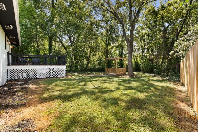 2503 Allenwood Dr, Nashville, TN 37207