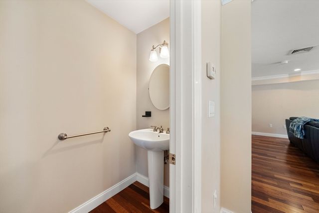 580 Quarry Street 4, Quincy, MA 02169