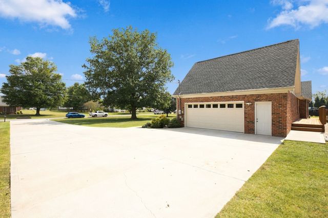 9011 Dandelion Dr, Murfreesboro, TN 37129