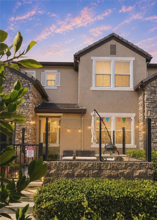 1915 Bassett, Santee, CA 92071 — exterior