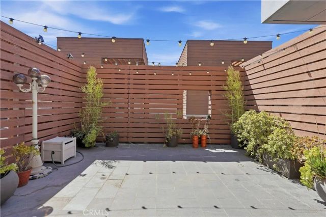 141 S Hudson Avenue 403, Pasadena, CA 91101
