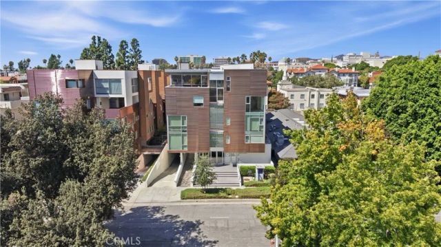 141 S Hudson Avenue 403, Pasadena, CA 91101