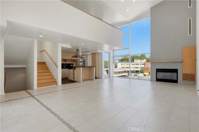 141 S Hudson Avenue 403, Pasadena, CA 91101