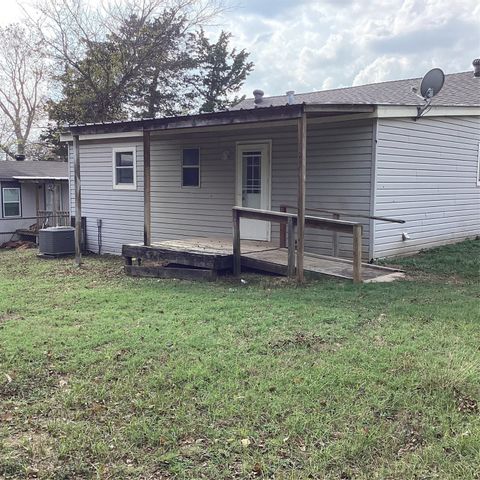 1506 S Travis Street, Denison, TX 75021