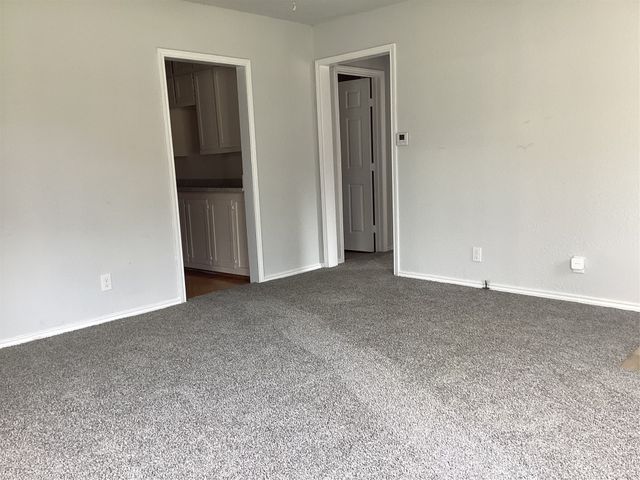 1506 S Travis Street, Denison, TX 75021