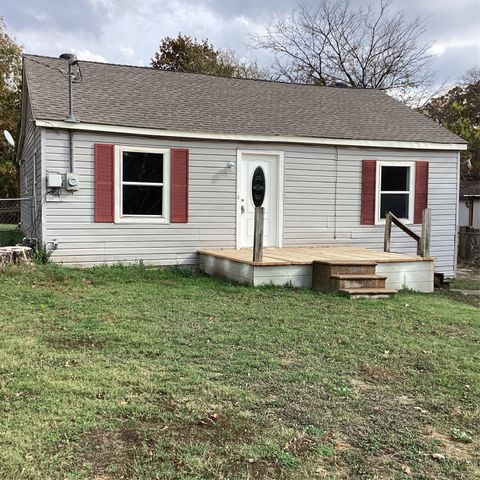 1506 S Travis Street, Denison, TX 75021