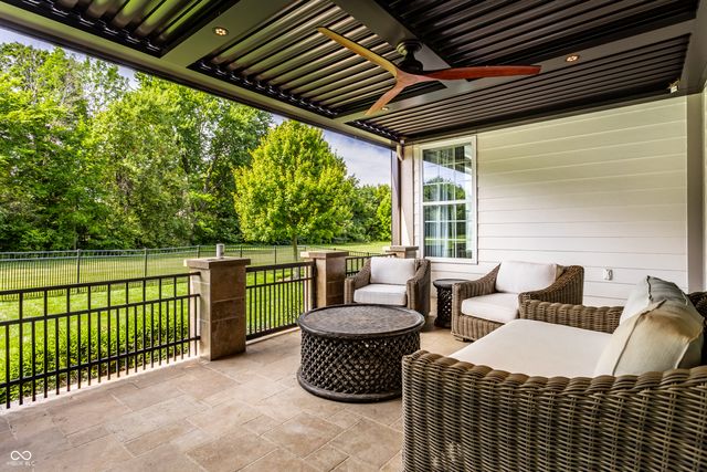 11923 Avedon Way, Zionsville, IN 46077