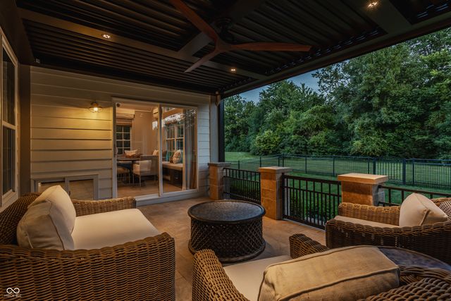 11923 Avedon Way, Zionsville, IN 46077
