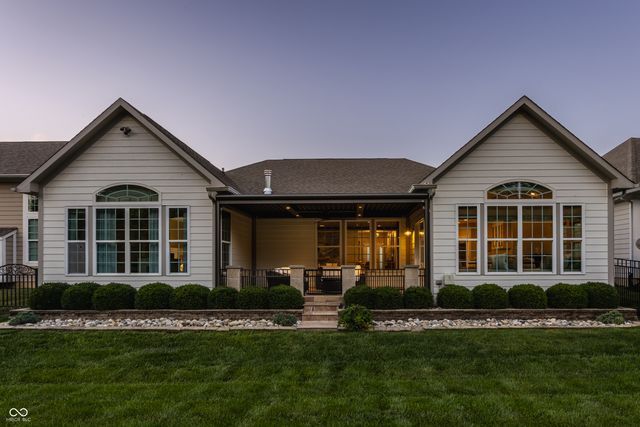 11923 Avedon Way, Zionsville, IN 46077