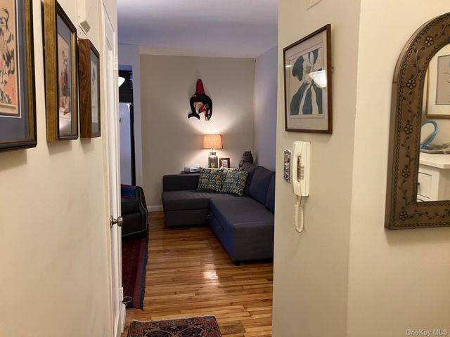 3440 78th Street 4A, Jackson Heights, NY 11372