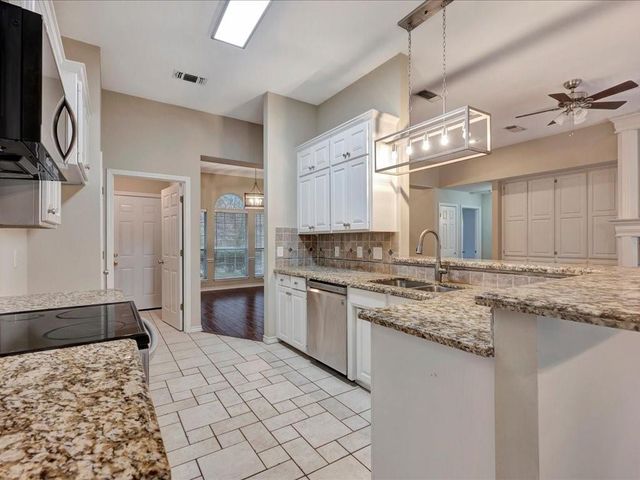 1416 Champions Drive, Lufkin, TX 75901