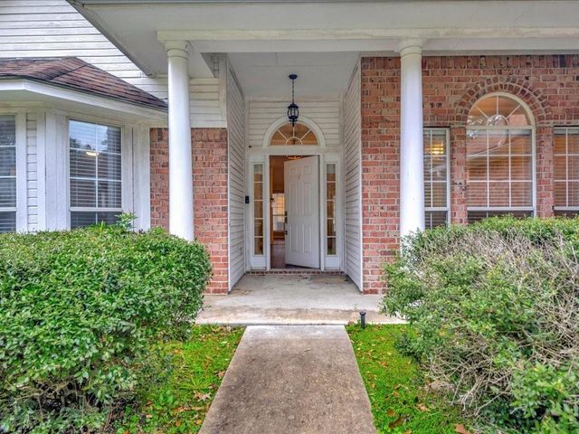1416 Champions Drive, Lufkin, TX 75901