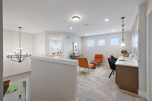 6151 N Trailwoods Drive, Ann Arbor, MI 48103