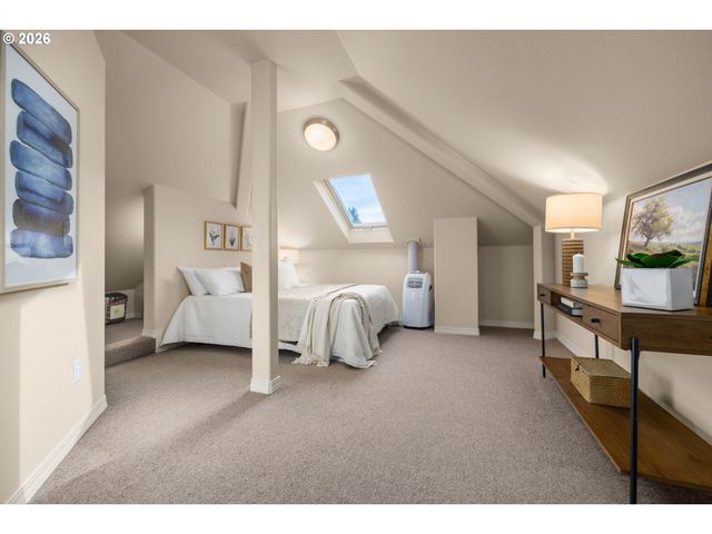 3853 Nw VARDON Pl, Portland, OR 97229