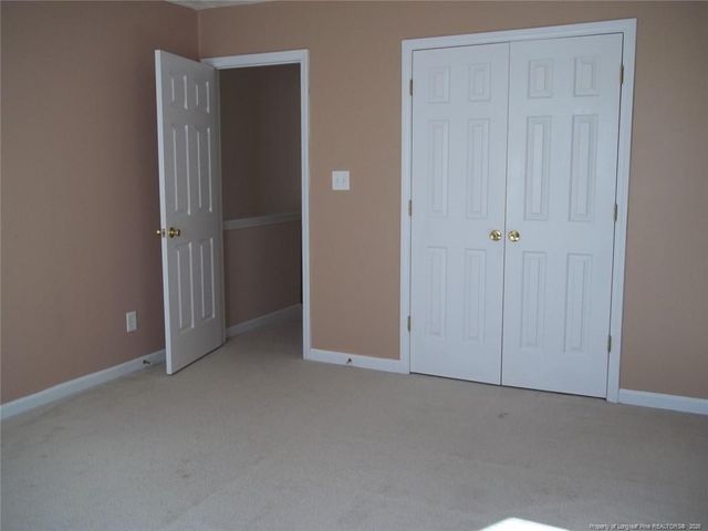 5619 Walking Trail, Hope Mills, NC 28079