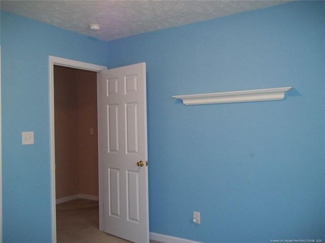 5619 Walking Trail, Hope Mills, NC 28079