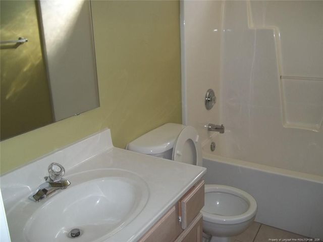 5619 Walking Trail, Hope Mills, NC 28079
