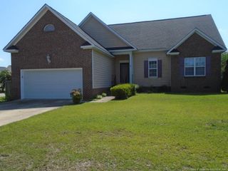 5619 Walking Trail, Hope Mills, NC 28079