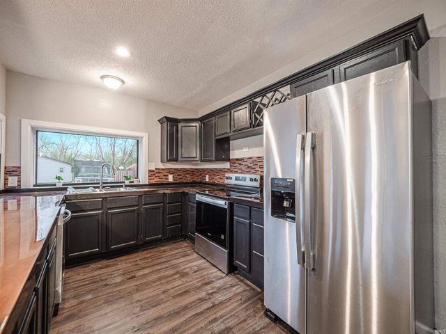 630 E Water Street, Mount Vernon, IN 47620