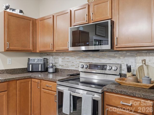 1566 Glenbar Court, Clover, SC 29710