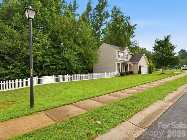 1566 Glenbar Court, Clover, SC 29710
