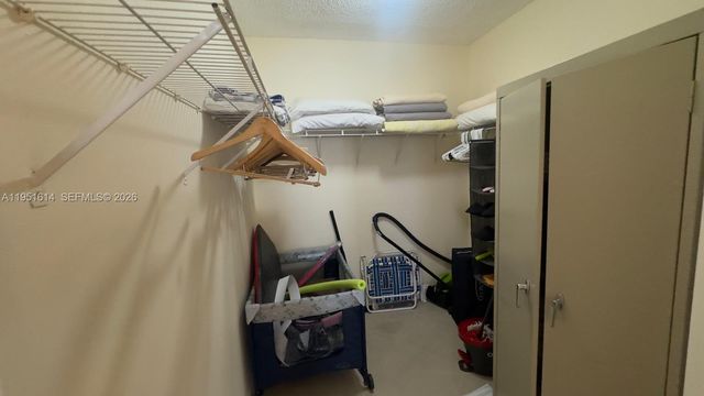 17375 Collins Ave 1003, Sunny Isles Beach, FL 33160