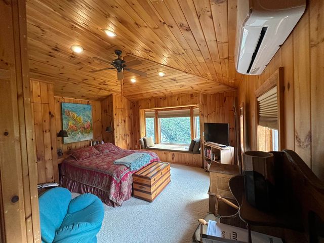 1343 Blockhouse Point Road, North Hero, VT 05474