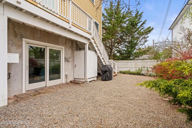5 Shrewsbury Way, Sea Bright, NJ 07760