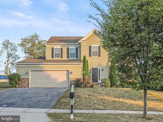 32 SPEND A BUCK DR, Dillsburg, PA 17019